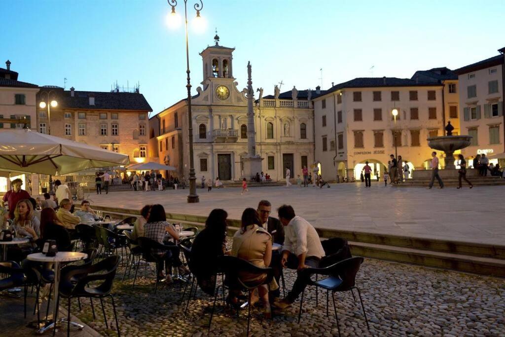 Le Case Di Sara Parking And Two Rooms In The Historic Center Udine Exterior foto