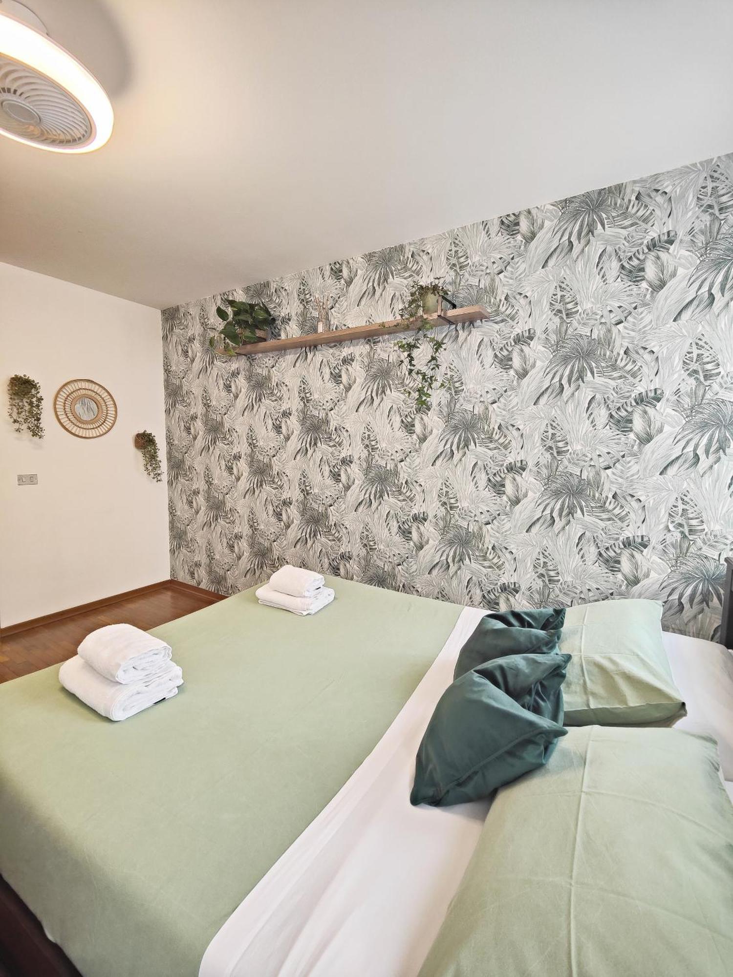 Le Case Di Sara Parking And Two Rooms In The Historic Center Udine Exterior foto